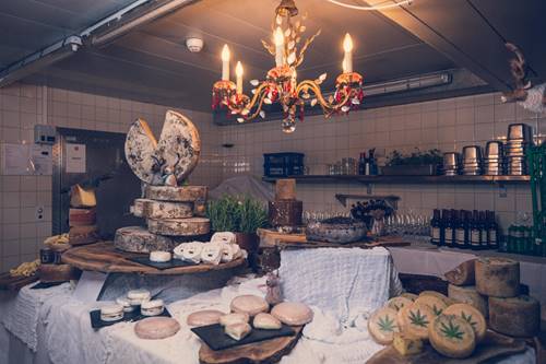 Taste-of-Zermatt_Events_Kitchen-Party-2018_15.jpg
