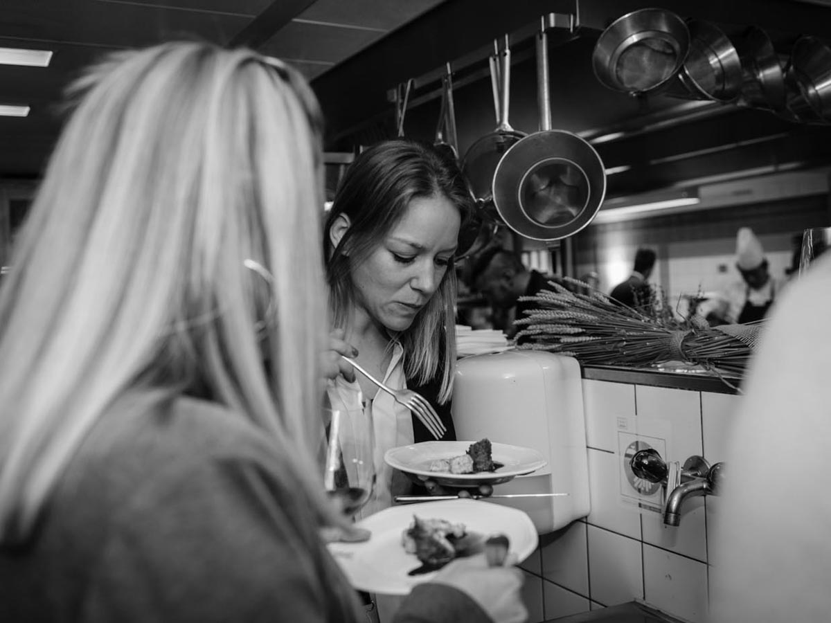 Taste-of-Zermatt_Events_Kitchen-Party-2017_38.jpg