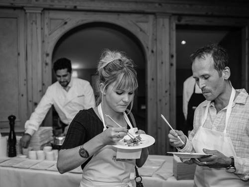 Taste-of-Zermatt_Events_Kitchen-Party-2017_55.jpg