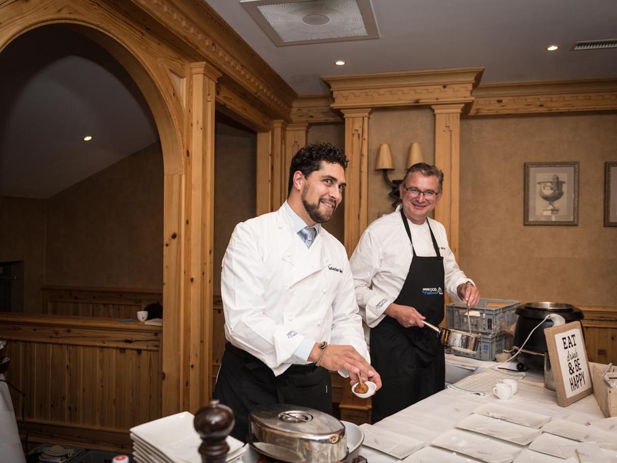 Taste-of-Zermatt_Events_Kitchen-Party-2017_59.jpg