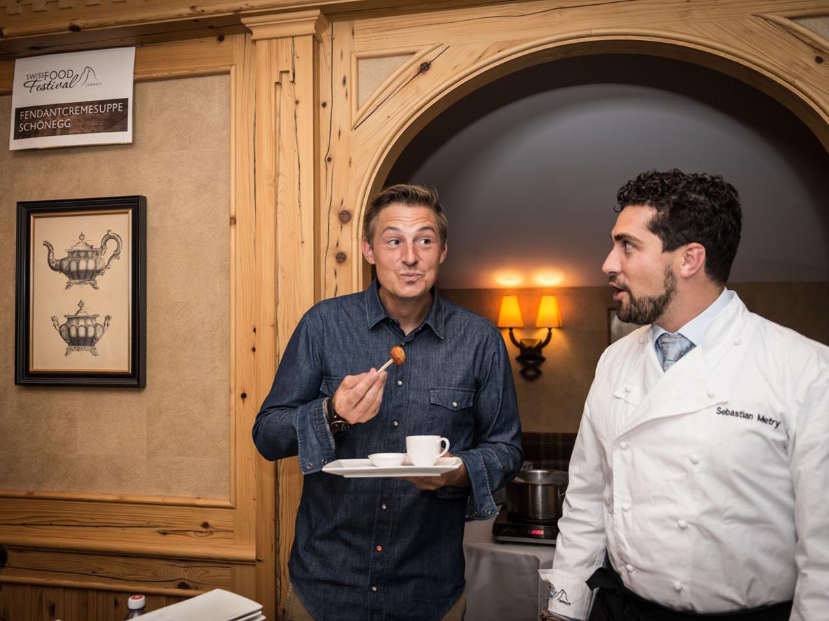 Taste-of-Zermatt_Events_Kitchen-Party-2017_63.jpg