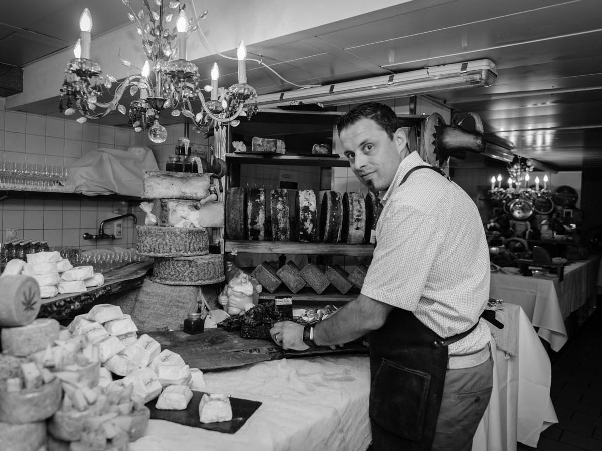 Taste-of-Zermatt_Events_Kitchen-Party-2017_116.jpg