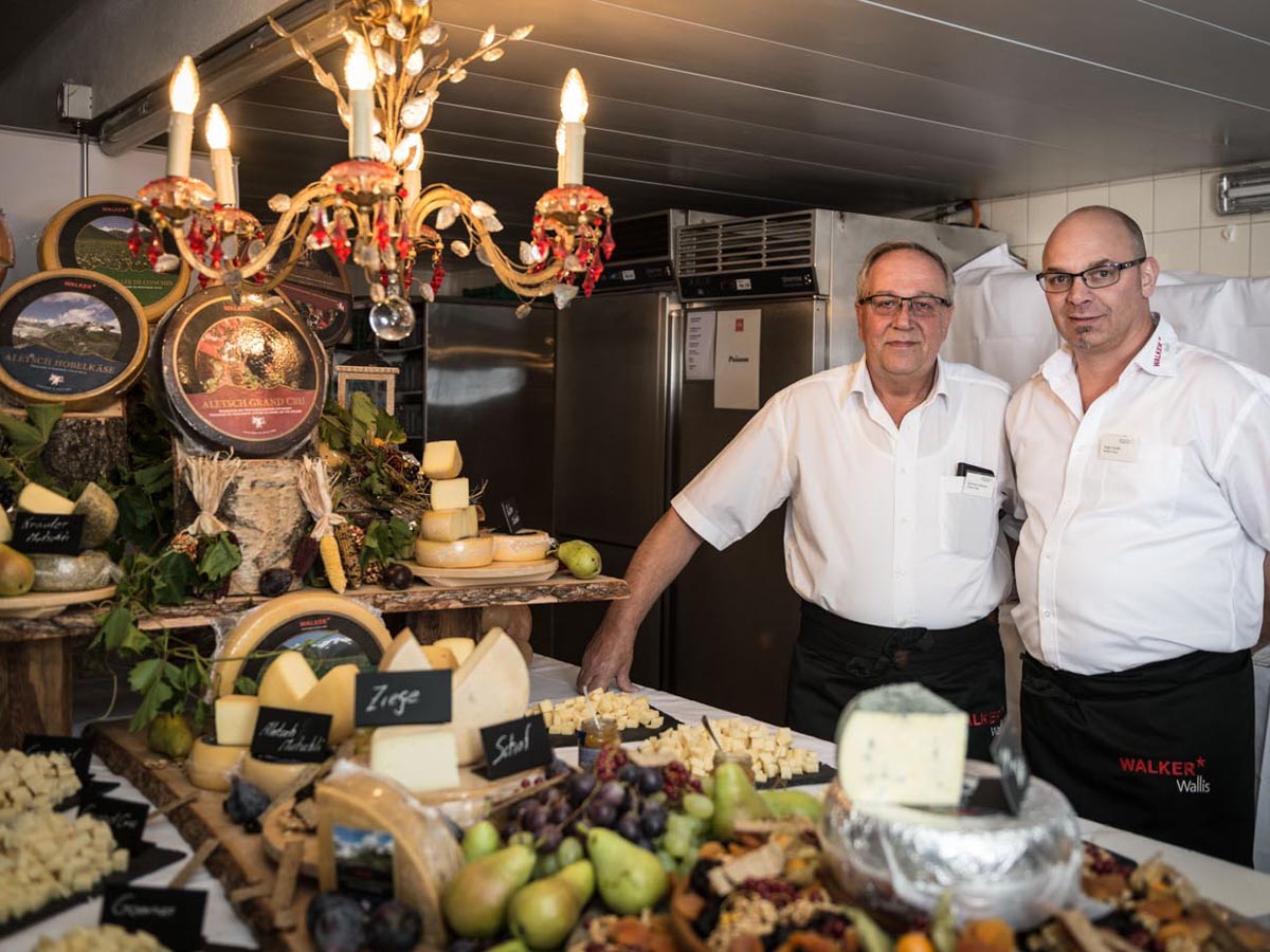 Taste-of-Zermatt_Events_Kitchen-Party-2017_130.jpg