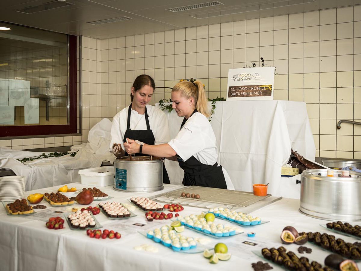 Taste-of-Zermatt_Events_Kitchen-Party-2017_142.jpg