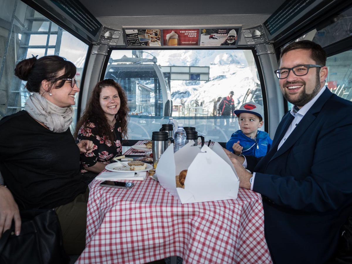 Taste-of-Zermatt_Events_Gondel-Fruehstueck-2017_09.jpg