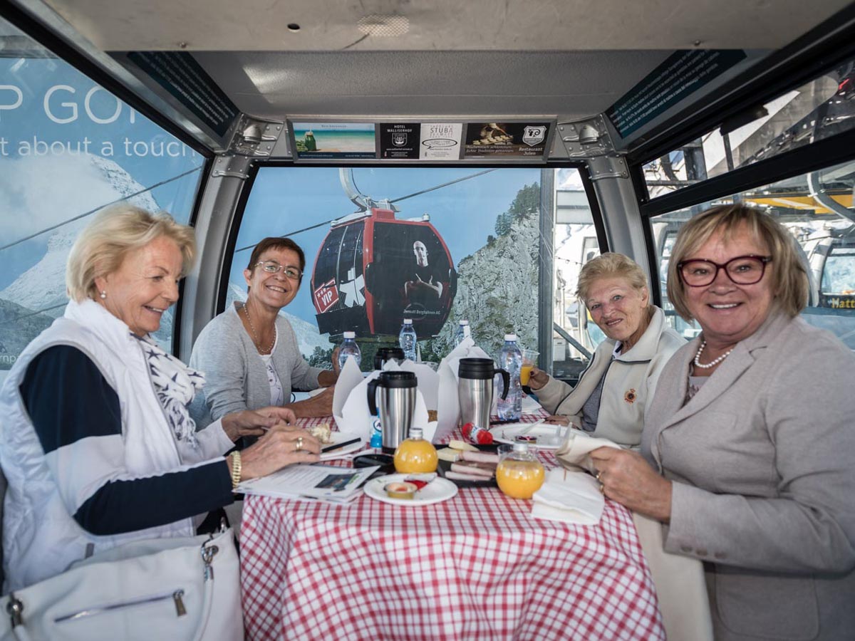 Taste-of-Zermatt_Events_Gondel-Fruehstueck-2017_10.jpg