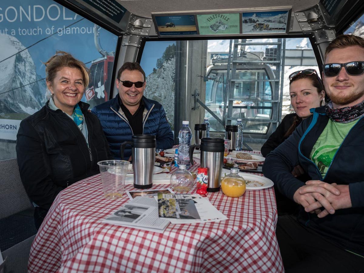 Taste-of-Zermatt_Events_Gondel-Fruehstueck-2017_24.jpg