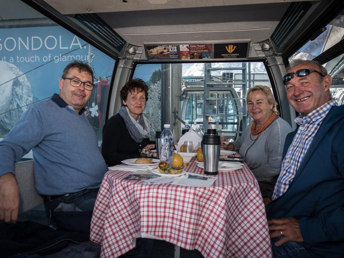 Taste-of-Zermatt_Events_Gondel-Fruehstueck-2017_27.jpg