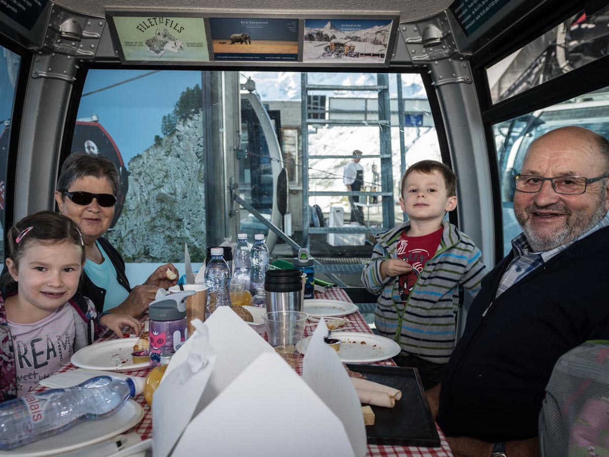 Taste-of-Zermatt_Events_Gondel-Fruehstueck-2017_42.jpg