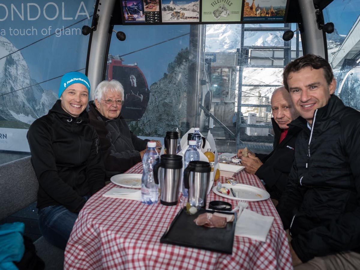 Taste-of-Zermatt_Events_Gondel-Fruehstueck-2017_50.jpg