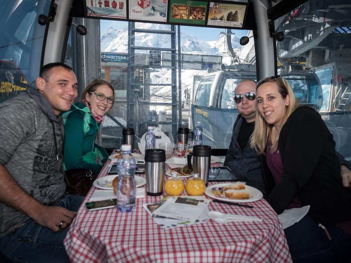 Taste-of-Zermatt_Events_Gondel-Fruehstueck-2017_51.jpg