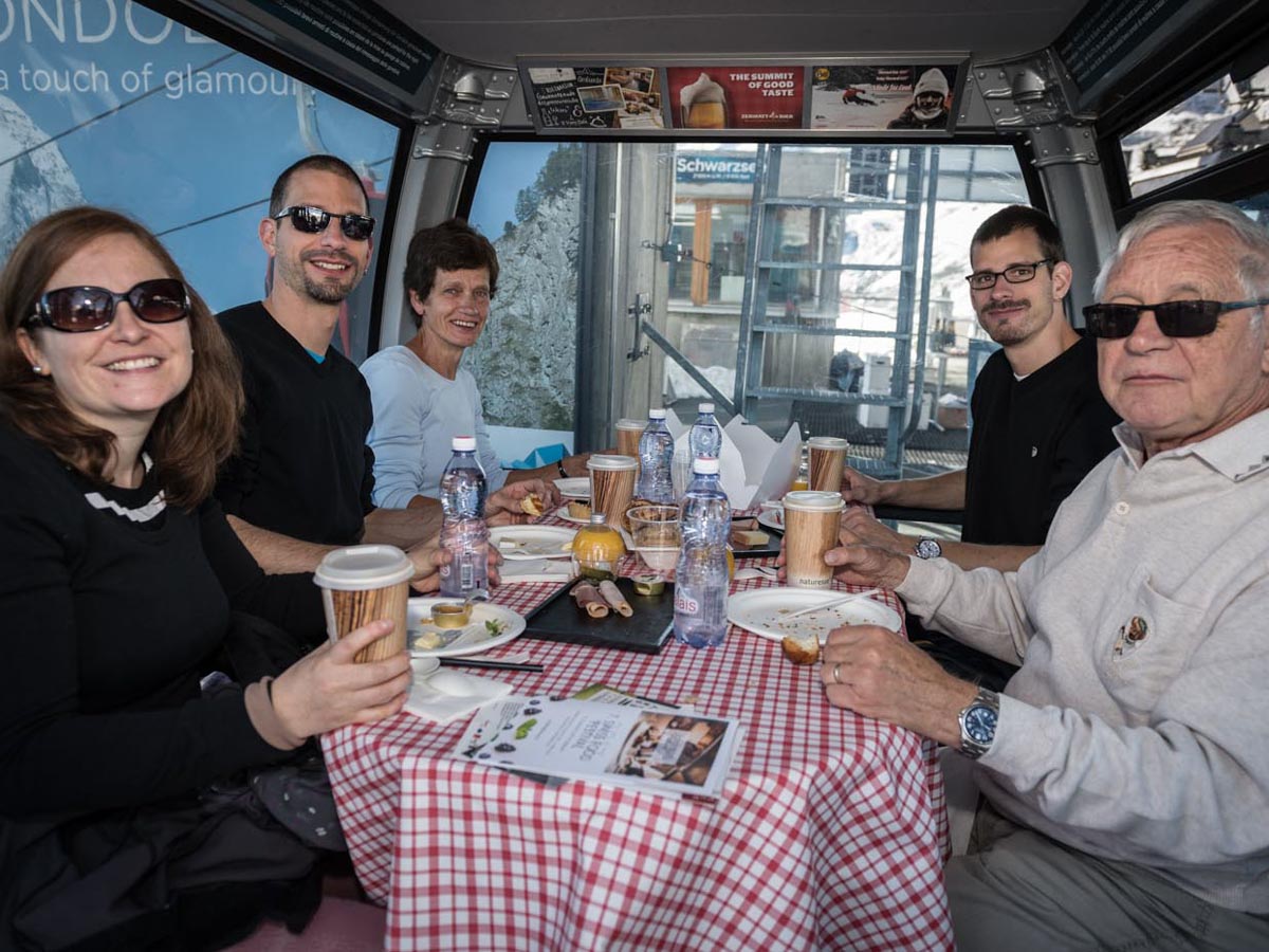 Taste-of-Zermatt_Events_Gondel-Fruehstueck-2017_64.jpg