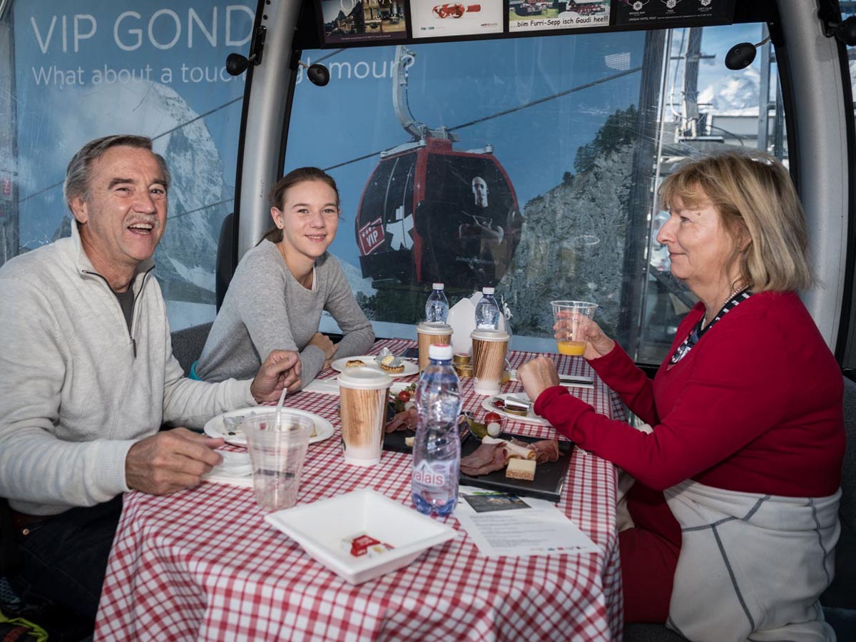 Taste-of-Zermatt_Events_Gondel-Fruehstueck-2017_69.jpg