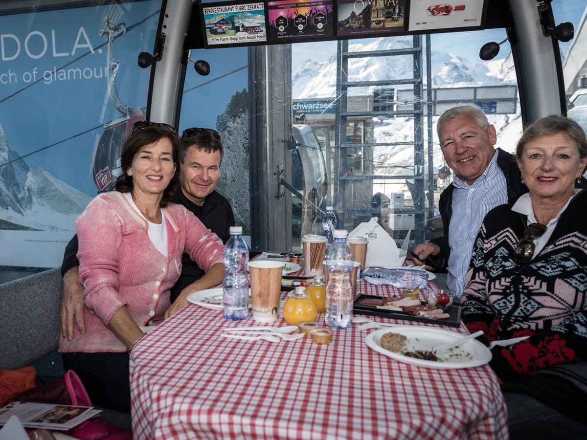 Taste-of-Zermatt_Events_Gondel-Fruehstueck-2017_78.jpg