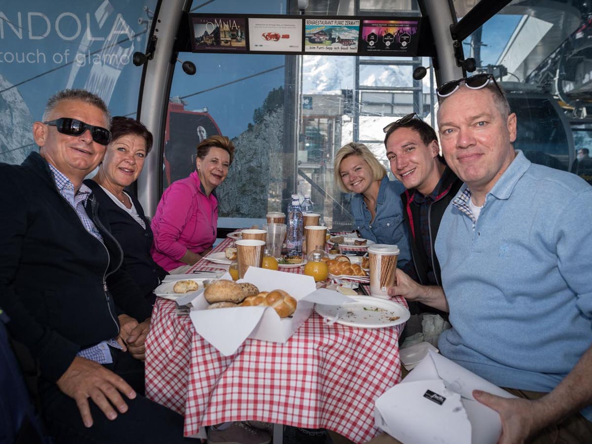 Taste-of-Zermatt_Events_Gondel-Fruehstueck-2017_84.jpg