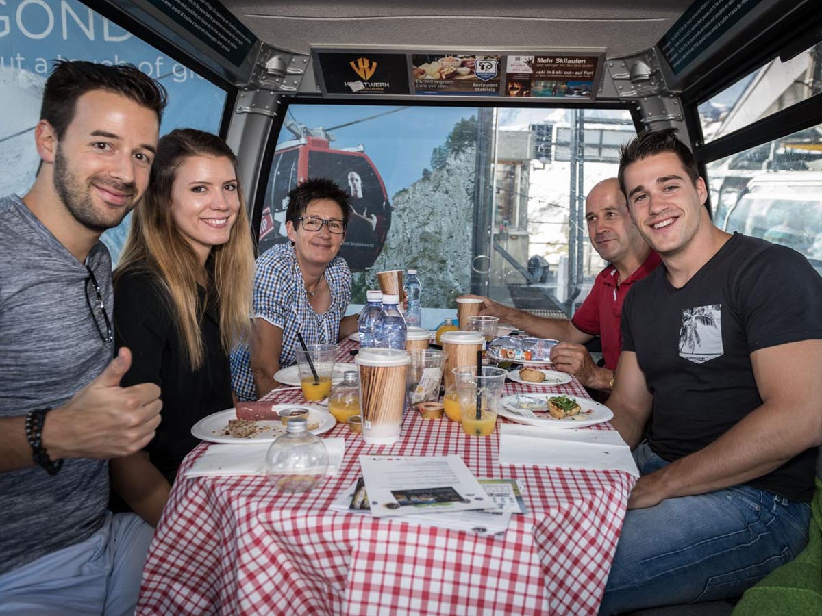Taste-of-Zermatt_Events_Gondel-Fruehstueck-2017_92.jpg